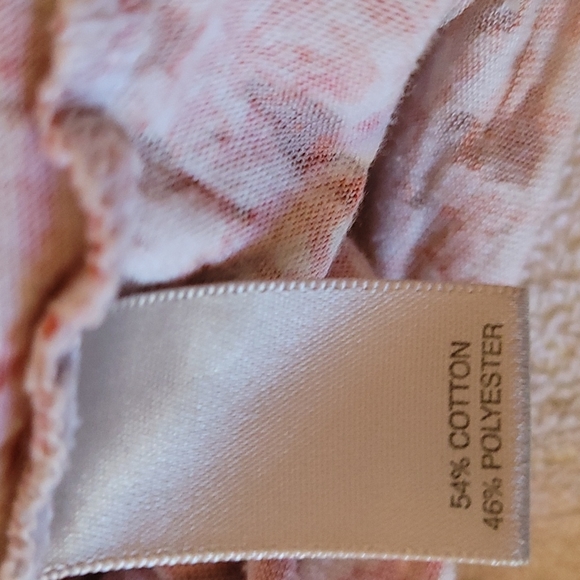 Sleeveless Avenue top - Picture 4 of 4